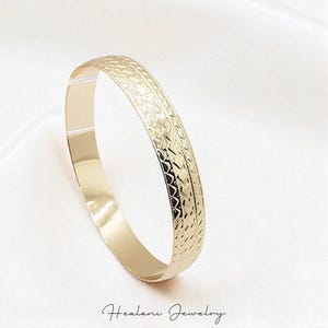 10mm Gold Tribal Mauna Kea Bracelet - Hawaiian Jewelry - Gold Jewelry - Gold Bracelet - Gifts for her - Made in Hawaii