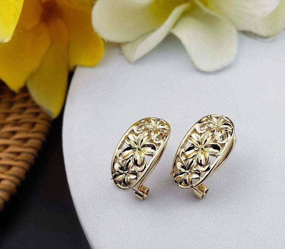 Spring back earrings Clearance