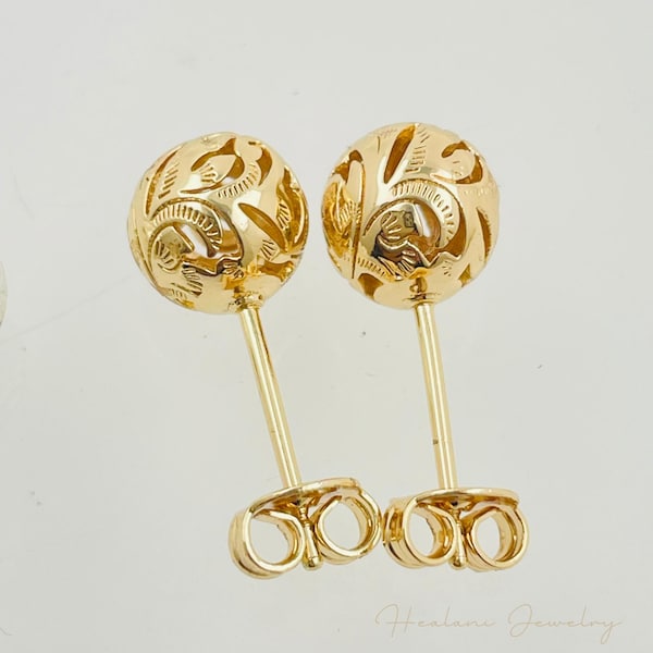 Hawaiian Maile Engraved Stud earrings - Hawaiian Earrings - Gold earrings - Cutout earrings - Gift for Her - Floral Jewelry