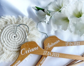 Wedding Hanger Labels personalized - Set of 3 stickers - Wedding decals - Bridesmaid and groomsmen gifts
