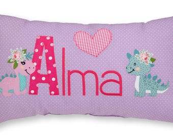 Babykissen mit Namen | Handgemachtes Kissen Flieder & Rosé mit niedlichen Dino Motiven | Geschenk zur Geburt, Taufe u Babyparty | Handarbeit