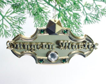 Ornamento Dungeon Master oro scuro con cristalli verdi - Stampato in 3D - Natale DnD