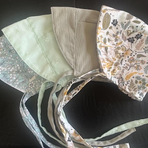 0-3 mois brimmed, Chapeau/bonnet/chapeau/vert/fleuris /chapeau soleil/bébé/fait à la main