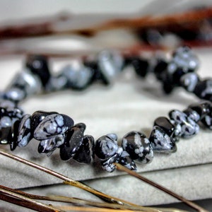 Snowflake Obsidian Black Freeform Chip Stretchy String Bracelet 7731
