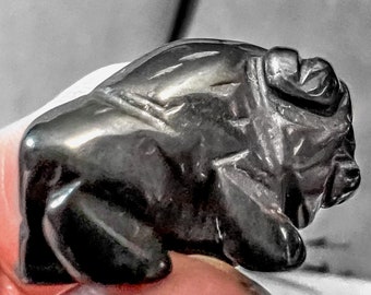 Hematite American Buffalo Totem Spirit Animal Stone Figurine Bison Fetish Drilled Bead 7110