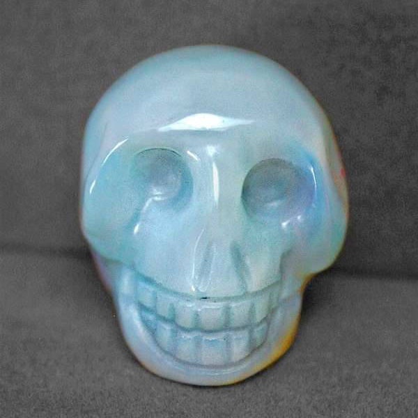 Blauwe Opalite iriserende derde oog Chakra schedel Totem Fetish beeldje col341