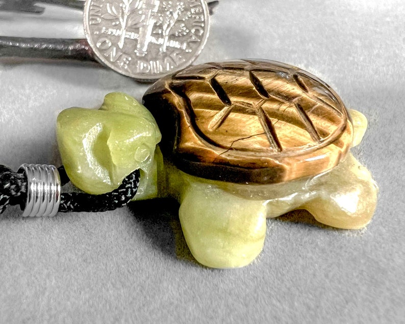 Hand Carved Tiger's Eye Turtle Spirit Animal Serpentine Gemstone Totem Fetish Figurine Necklace 6830 image 1