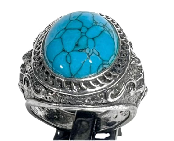 Antique-Inspired Silver Statement Ring Featuring … - image 1