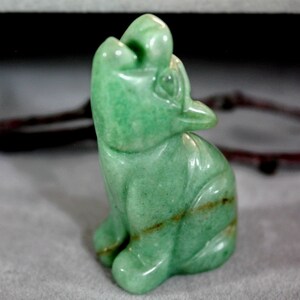 Howling Wolf Green Aventurine CHUNKY Totem Spirit Animal Fetish Stone Figurine 8821
