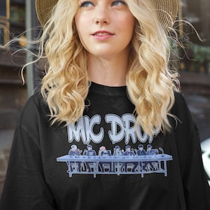 BTS Mic Drop, Kpop shirt, Kpop Concert, Kpop Gift, bts Vector Short-Sleeve Unisex T-Shirt, Fan Made BTS Shirt, Love Yourself 방탄소년단