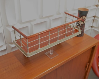 Wall shelf / ship's railing / handmade / maritime / metal shelf / industrial design / vintage / decoration / home accessory