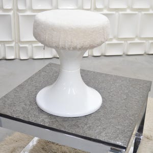 Stool / Side stool / Tulip styles / Seat stool / Mid Century stool