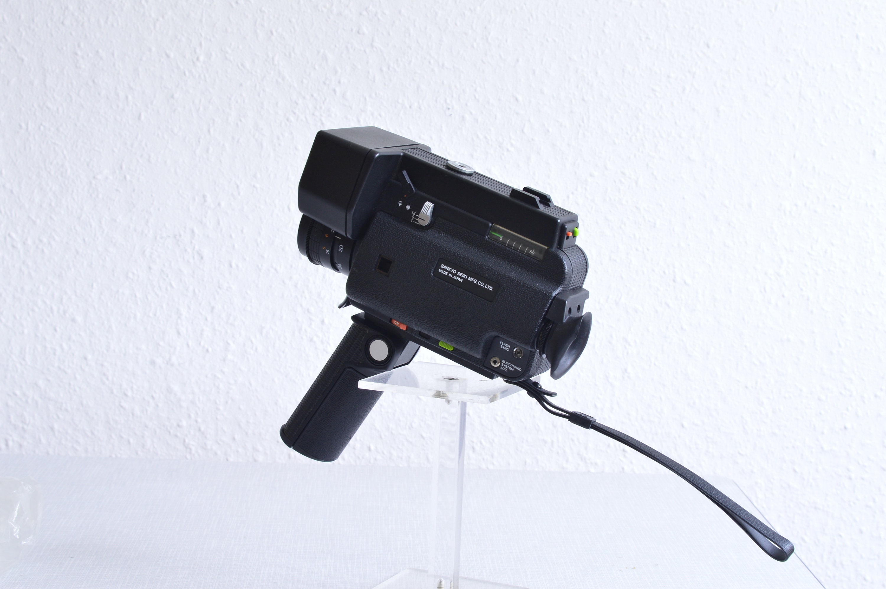 Vintage Sankyo Seiki ES-44XL Camcorder Super 8 Movie Video