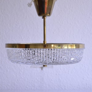 Wonderful midcentury ceiling lamp /crystal glass / gold / 3 flame / chandelier.