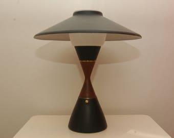 Sehr rare dänische Tischleuchte von Svend Aage Holm Sørensen MIDCENTURY DESIGN