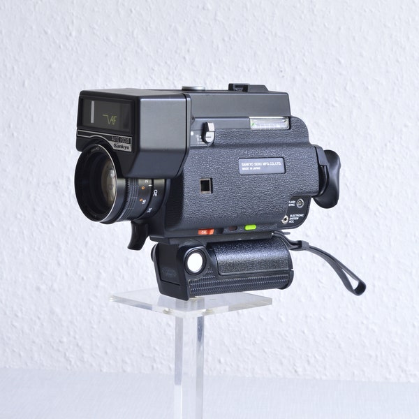 Sankyo ES-44 XL /  Super 8 Camera / Good working Condition / Autofocus