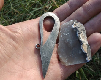 Bushcraft flint and steel.