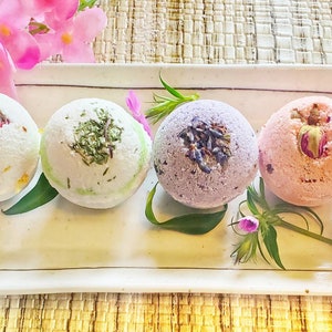 Small organic bath bombs