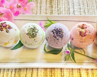 Small organic bath bombs