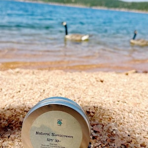 Natural Sunscreen/Reef safe sunscreen/Zinc sunscreen