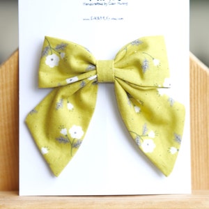 Yellow floral bow | Girls Hair Clip, Party bow, Girls Hair Bows, Flower pattern bow, yellow hair Bow