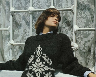 Ladies Raglan Sleeve Sweater with Large Fair Isle Motif on the Front, Vintage Knitting Pattern, PDF, Digital Download - B852