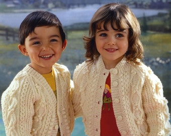 Klassieke Aran-vestjes voor peuters en kinderen met ronde of V-hals, vintage breipatroon, PDF, digitale download - B148