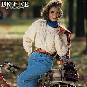 Ladies Cropped Aran Sweater with Crew Neck, Vintage Knitting Pattern, PDF, Digital Download - B458