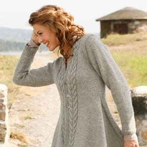 Damen Aran Mittelalterlicher Stil Asymmetrische Zopfmuster Jacke, Vintage Strickmuster, PDF, Digital Download - A475