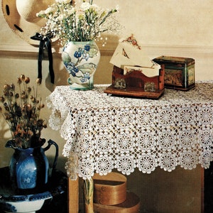Lovely Medallion Style Motif Square Tablecloth, Vintage Crochet Pattern, PDF, Digital Download - D595