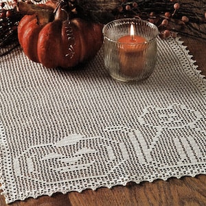 Lovely Halloween Cat and Pumpkin Pattern Filet Crochet Table Runner, Vintage Crochet Pattern, PDF, Digital Download - B711