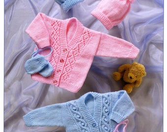 Babyer och småbarn Fina V-ringade koftor med matchande mössor och vantar, Vintage stickmönster, PDF, digital nedladdning - A830