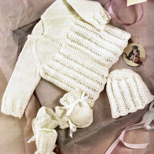 Manteau bébés Pretty Matinee, bonnet, chaussons et mitaines, modèle de tricot vintage, PDF, téléchargement numérique - A644