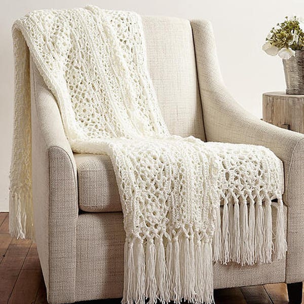 Stunning Irish Lace Heirloom Throw Rug in Aran, Vintage Crochet Pattern, PDF, Digital Download - A227