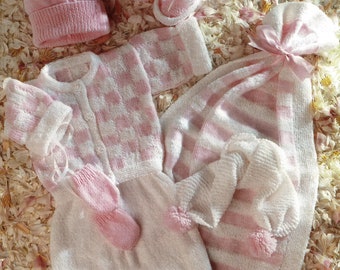 Babys und Kleinkinder Patchwork Jacke mit Hose, Handschuhe, Mütze, Schuhe, Schal und Decke, Vintage Strickmuster, PDF, Digital Download - B281