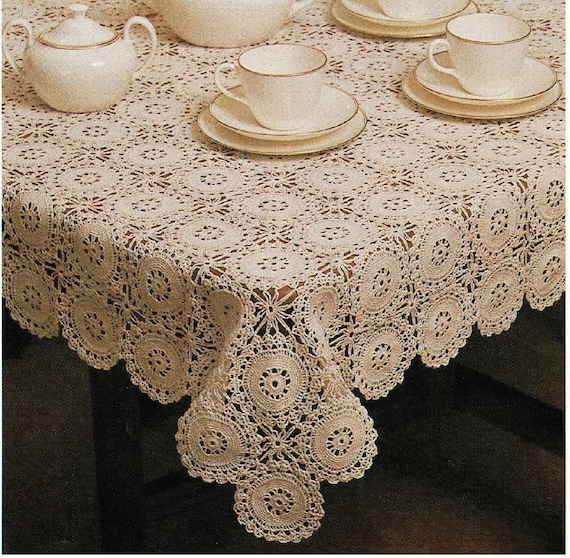 Schöne Tischdecken mit Medaillon-Stil Motiv in zwei Größen, Vintage Häkelanleitung, PDF, Digital Download - B799