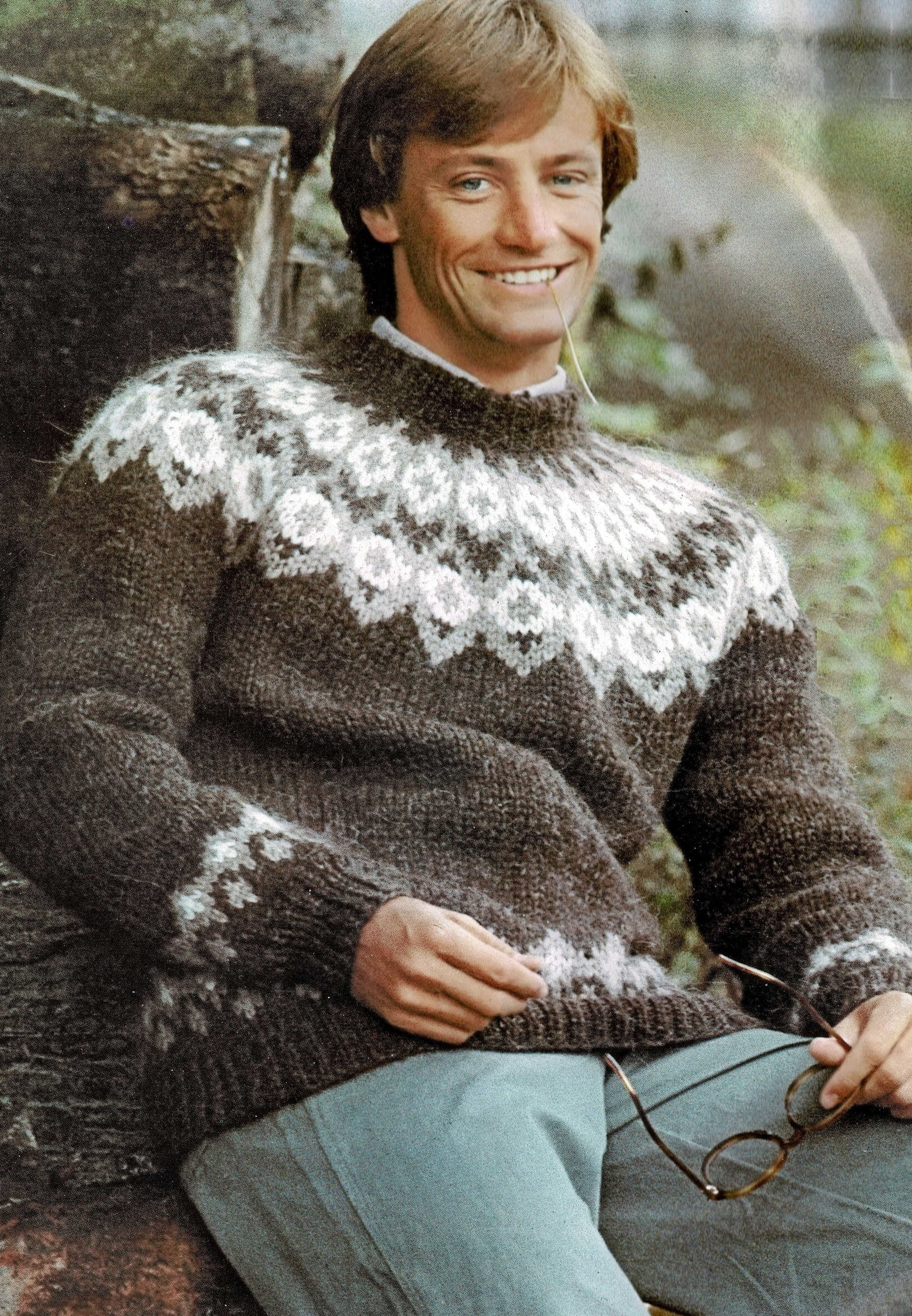 Mens and Ladies Traditional Nordic Fair Isle Sweater Vintage