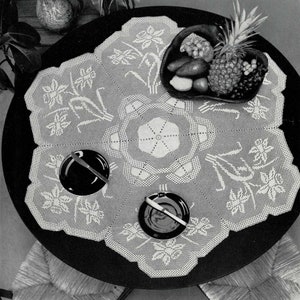 Gorgeous Daffodil Pattern Filet Crochet Table Cloth, Vintage Crochet Pattern, PDF, Digital Download - B589