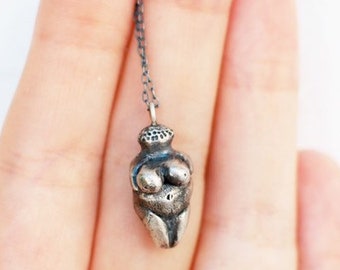 venus pendant, feminist, girl power, goddes, gift for her, goddes necklace