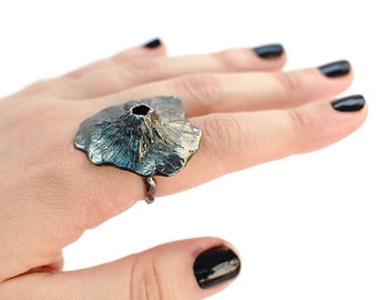 Schwarz Silber Vulkan inspiriert Ring, skulpturale Lava Textur Statement Design