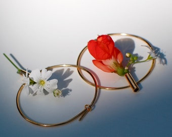 Blumengefäß Creolen, vergoldet, minimalistische Ohrringe, geometrisch, Vase Ohrringe
