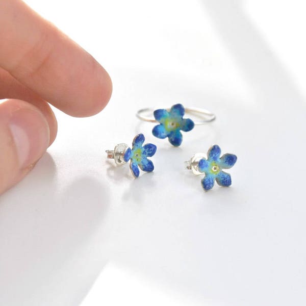 blue flovers set, stud earrings and ring