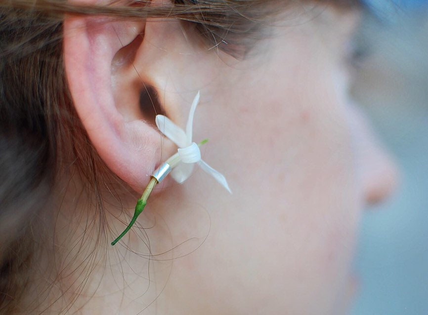 mini flower holder earstuds, flower vase earrings, minimalist jewelry, silver earstuds, plant holder