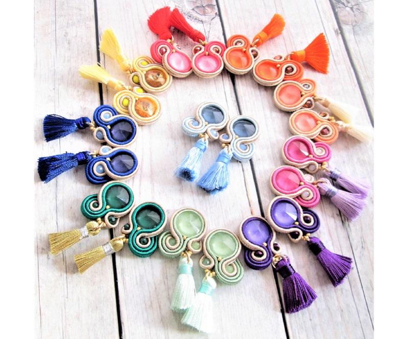 20 paia orecchini ipoallergenici colorati in plastica con strass