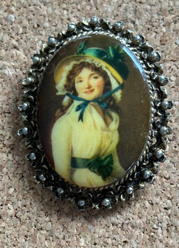 Vintage Victorian Lady Cameo Ceramic Brooch Pin