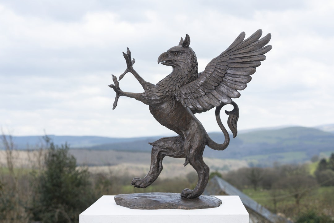 Heraldic Griffin Rampant Statue | Large Bronze Resin Sculpture ...