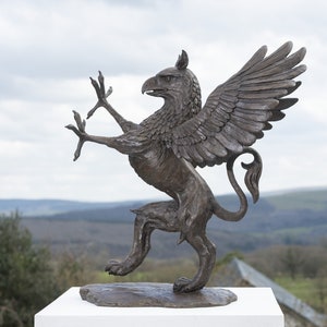 Heraldic Griffin Rampant Statue | Large Bronze Resin Sculpture ...