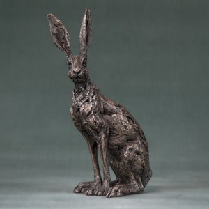 Zittend haas dierenbeeld Kleine bronzen harssculptuur Wildlife Haas Cadeau, door Tanya Russell MRBS afbeelding 2