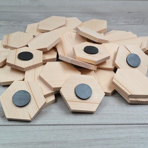 Magneti in legno vuoti, grezzi per incisione laser, fai da te in legno, magneti da frigorifero sfusi, magneti a forma esagonale, grezzi per incisione laser, 2 pollici/5 cm