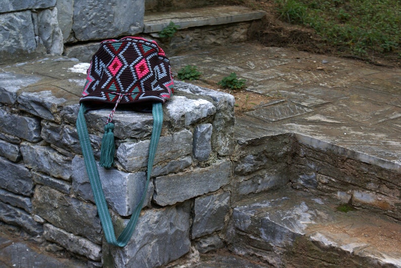 Wayuu Mochila Bag Crochet Bag Large Crossbody Multicolor Boho Tapestry Bag Ethnic Bag Cotton Shoulder Bag Brown Crocheted Carry On Woman Bag